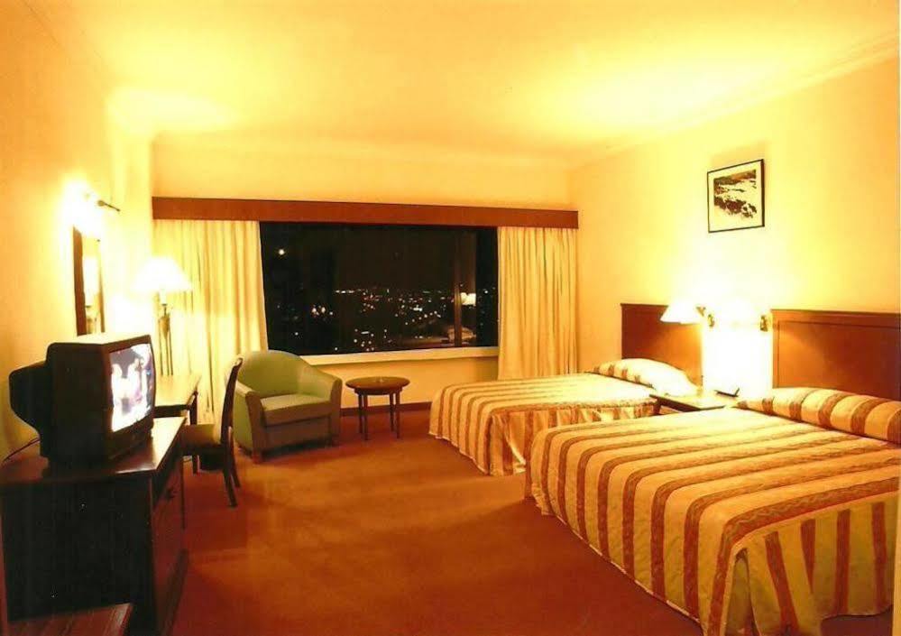 Gocos Hotel Klang Exterior photo