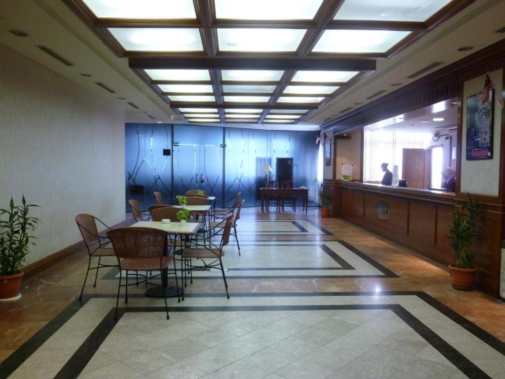 Gocos Hotel Klang Exterior photo
